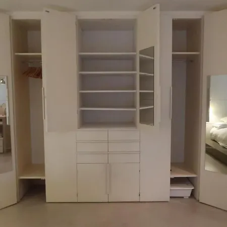Impals 12 Apartment *